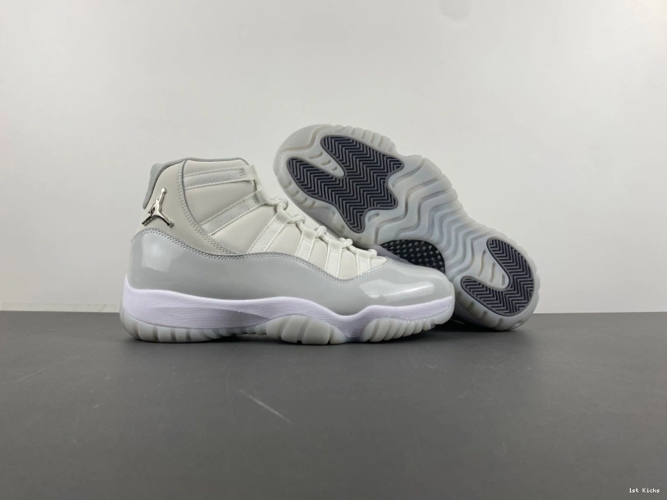 - 11 Finale Jordan (Women's) Retro AR0715-110 Grand 0408